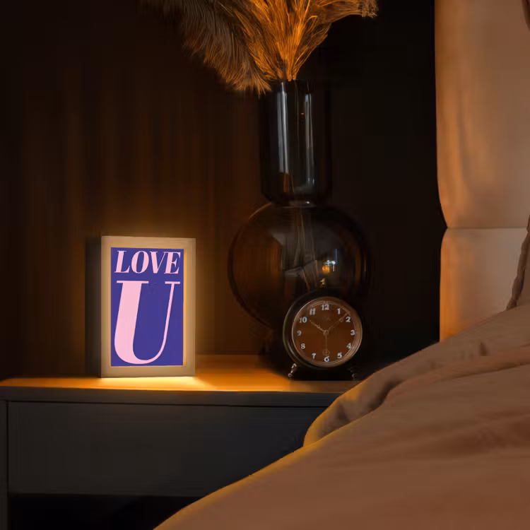 Love - Blauw - Valentijn Light Box met kabel (Tafellamp) klein -sfeer1