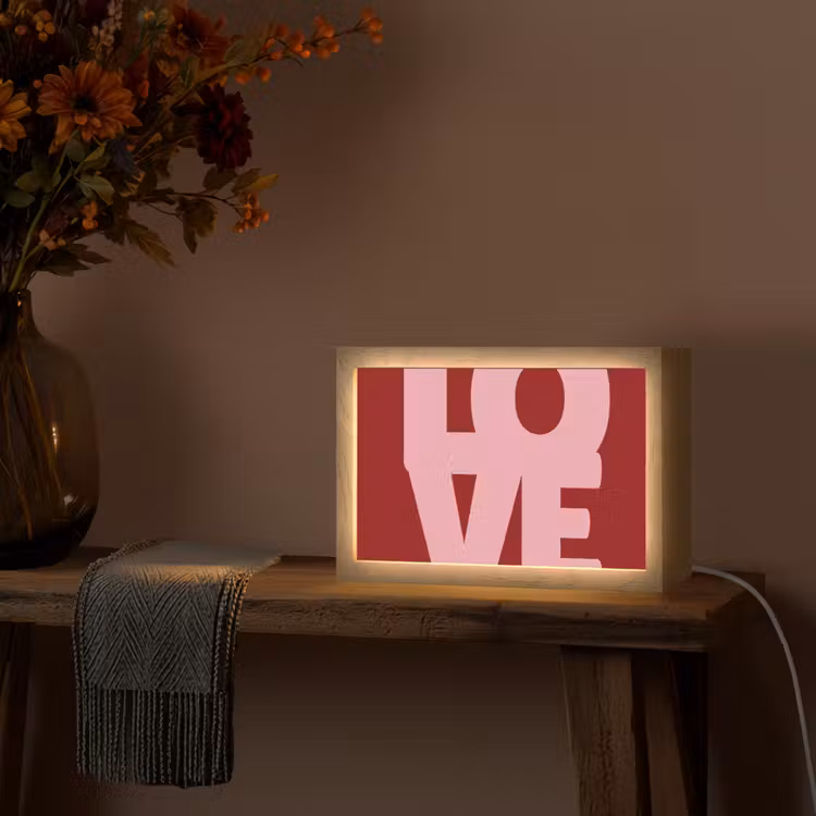 Love - Rood - Blokletters Light Box met kabel (Tafellamp) klein -sfeer4