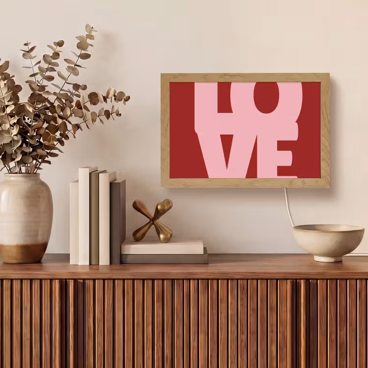 Love - Rood - Blokletters Light Box met kabel (Tafellamp) klein -sfeer2
