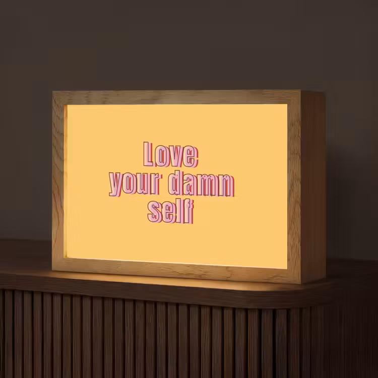Love yourself - Roze - Geel Light Box met kabel (Tafellamp) klein -z3d_website