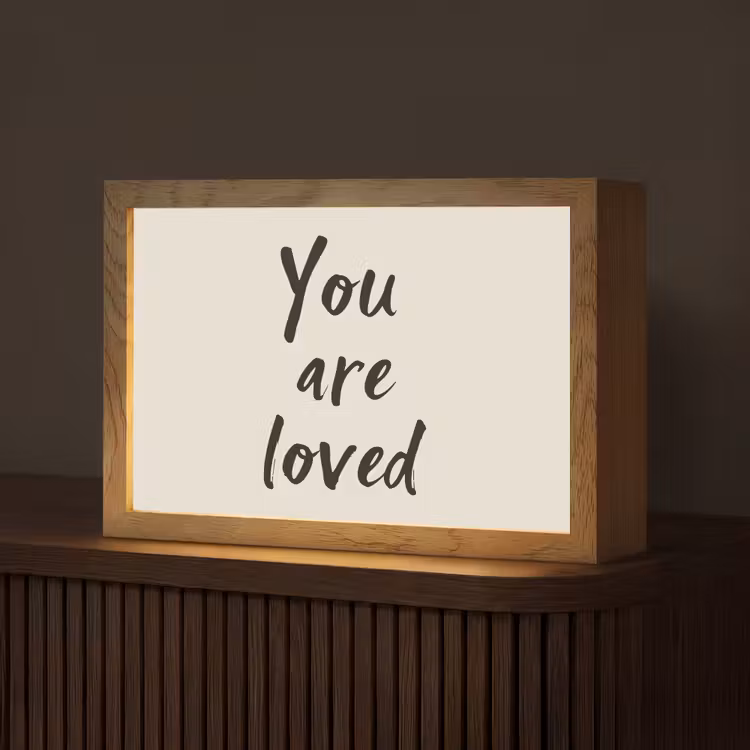 Minimalistisch - Beige - Love Light Box met kabel (Tafellamp) klein -z3d_website