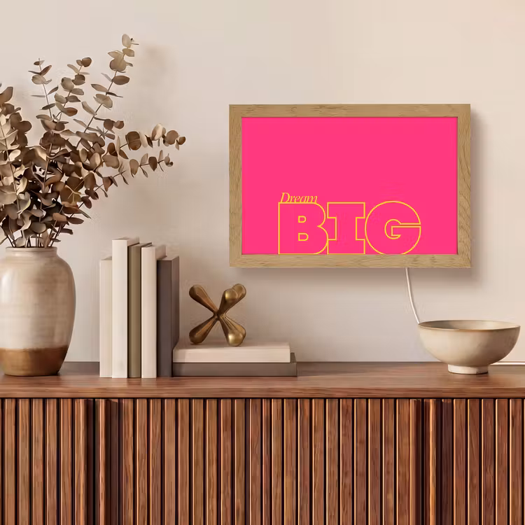 Minimalistisch - Roze - Dream big - Grafisch Light Box met kabel (Tafellamp) klein -sfeer2