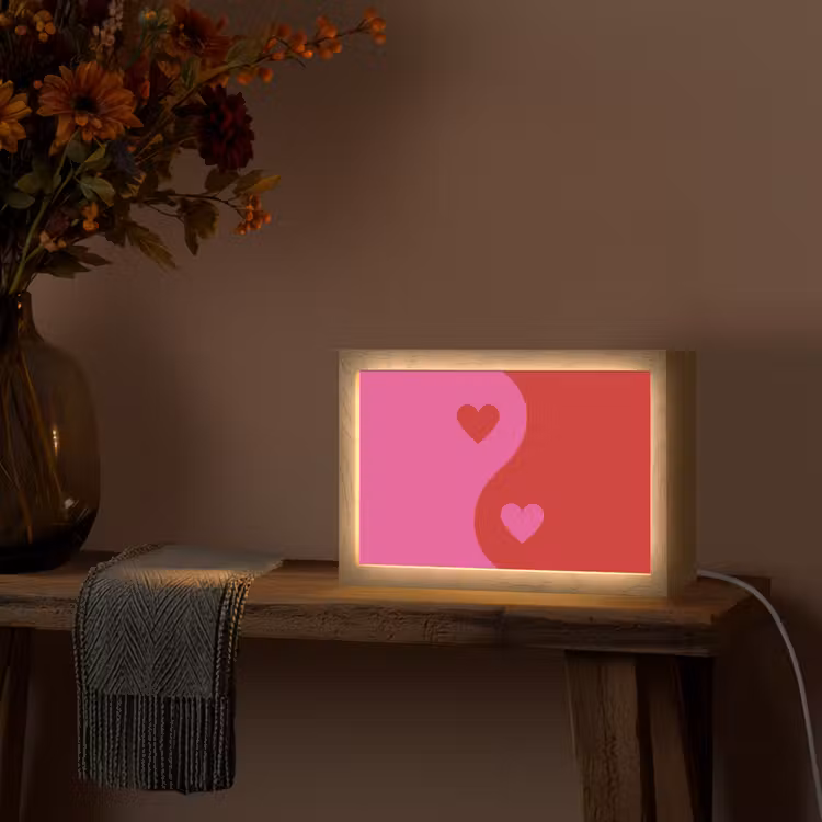 Minimalistisch - Rood - Roze - Hartjes Light Box met kabel (Tafellamp) klein -sfeer4