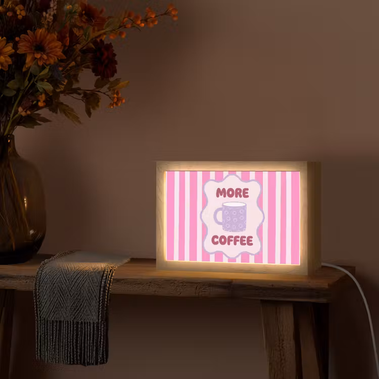 More coffee - Roze - Paars - Strepen - Mok Light Box met kabel (Tafellamp) klein -sfeer4