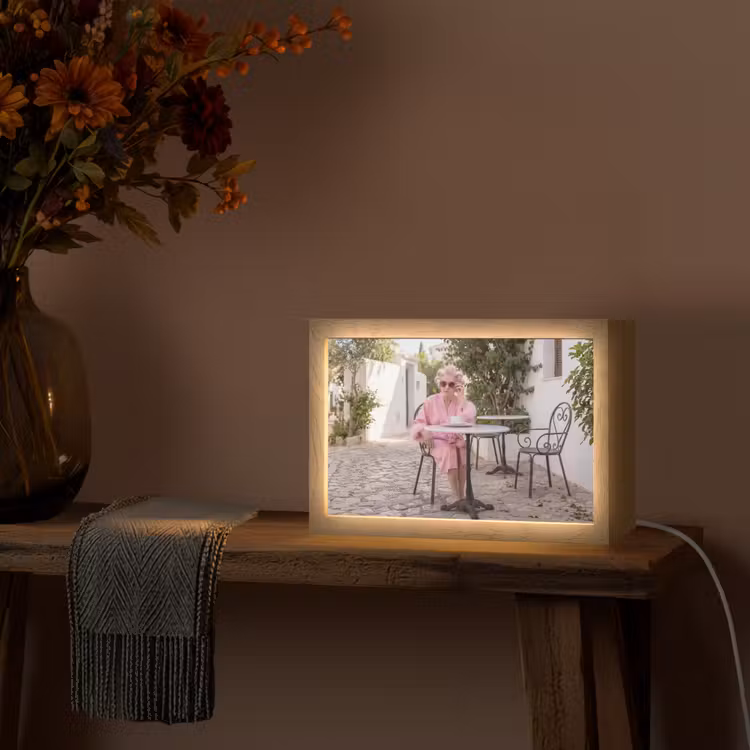 Ochtendjas - Krulspelden - Roze Light Box met kabel (Tafellamp) klein -sfeer4