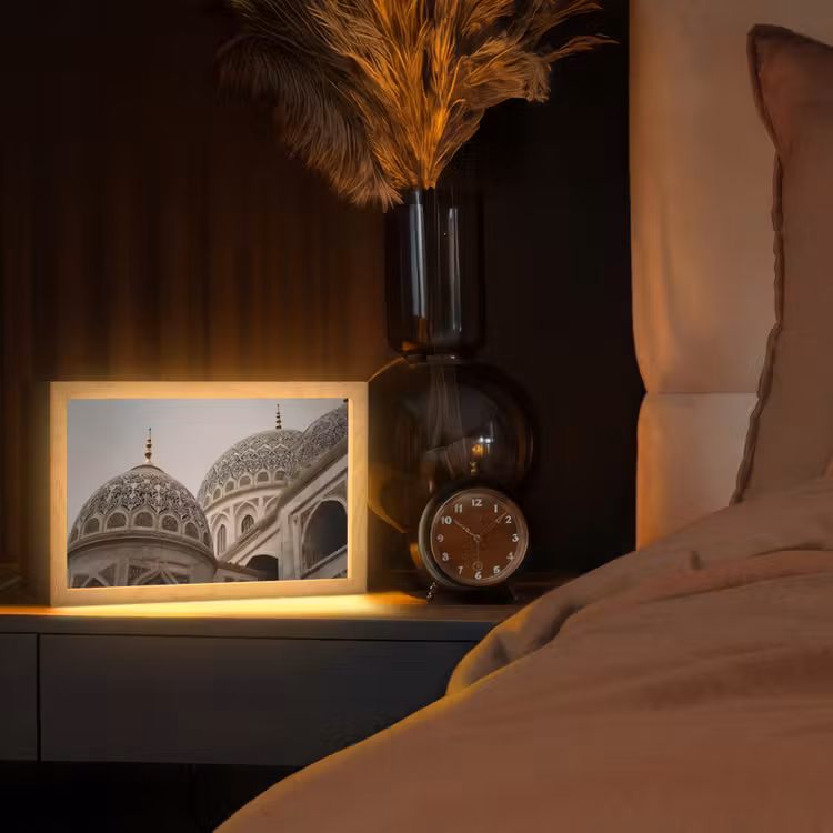 Mozaïekkoepels - Gouden spitsen - Islamitisch Light Box met kabel (Tafellamp) klein -sfeer1