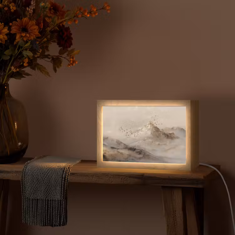 Berglandschap - Mist - Penseelstreken Light Box met kabel (Tafellamp) klein -sfeer4