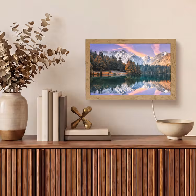 Bergen - Bos - Water - Lucht - Roze - Paars Light Box met kabel (Tafellamp) klein -sfeer2