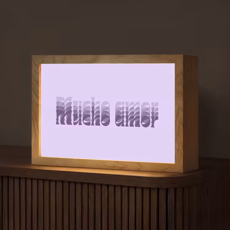 Mucho amor - Paars - Gelaagde letters Light Box met kabel (Tafellamp) klein -z3d_website