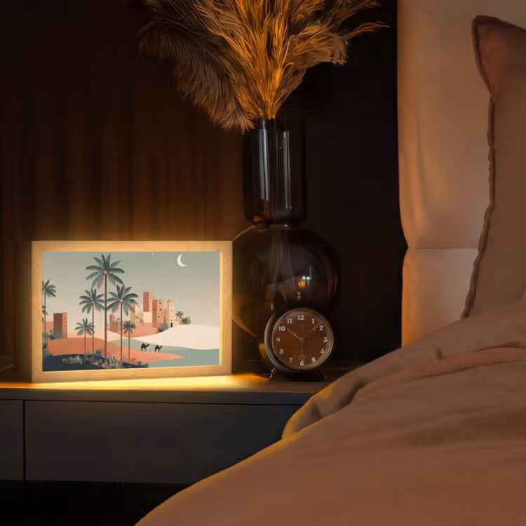 Nachtlandschap - Kamelen - Sterren - zandduinden Light Box met kabel (Tafellamp) klein -sfeer1