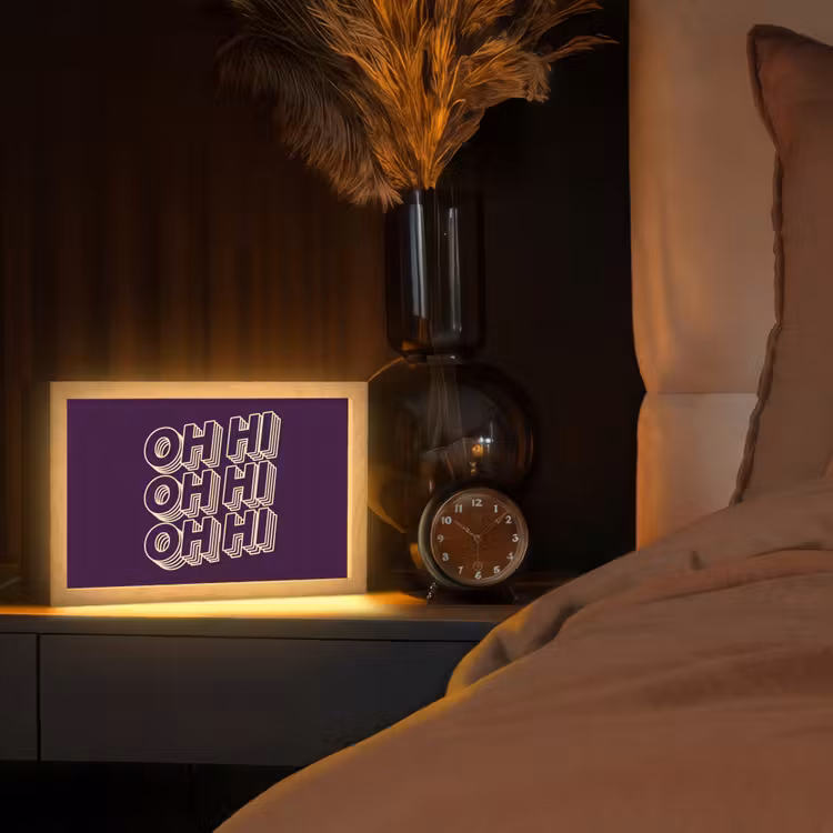 Oh hi - Paars - 3D Light Box met kabel (Tafellamp) klein -sfeer1