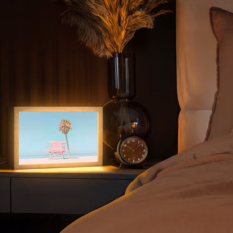 Palmboom - Strandhuis - Roze Light Box met kabel (Tafellamp) klein -sfeer1