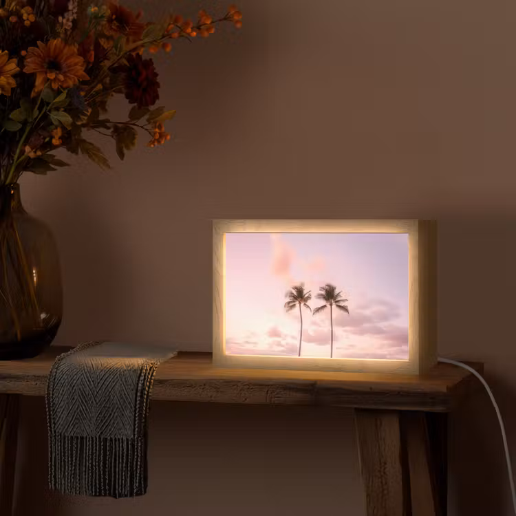 Palmbomen - Paars - Wolken - Lucht Light Box met kabel (Tafellamp) klein -sfeer4