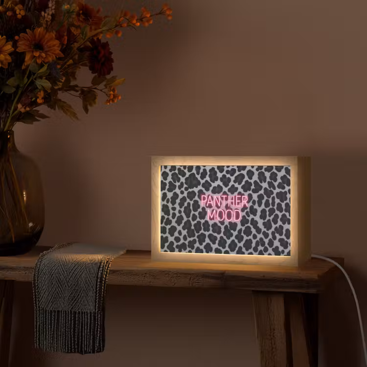 Panterprint - Zwart - Neonletters - Roze Light Box met kabel (Tafellamp) klein -sfeer4
