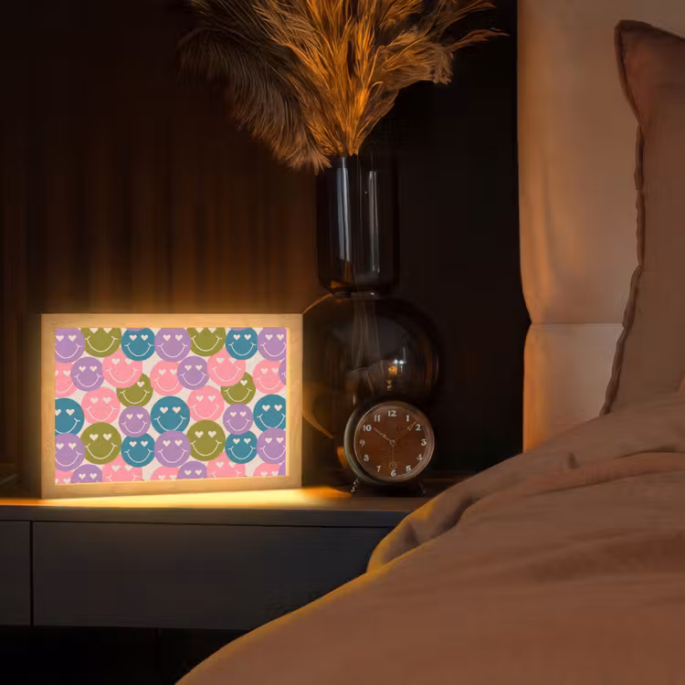 Patroon - Smiley - Kleurrijk - Hartjes Light Box met kabel (Tafellamp) klein 924 -sfeer1