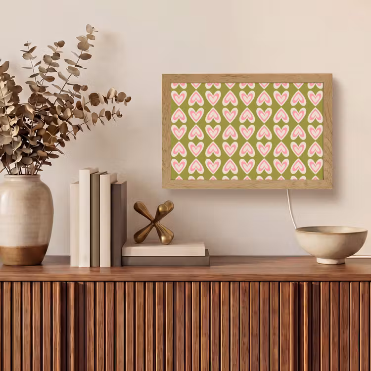 Patroon - Symmetrisch - Hartjes - Olijfgroen Light Box met kabel (Tafellamp) klein 924 -sfeer2