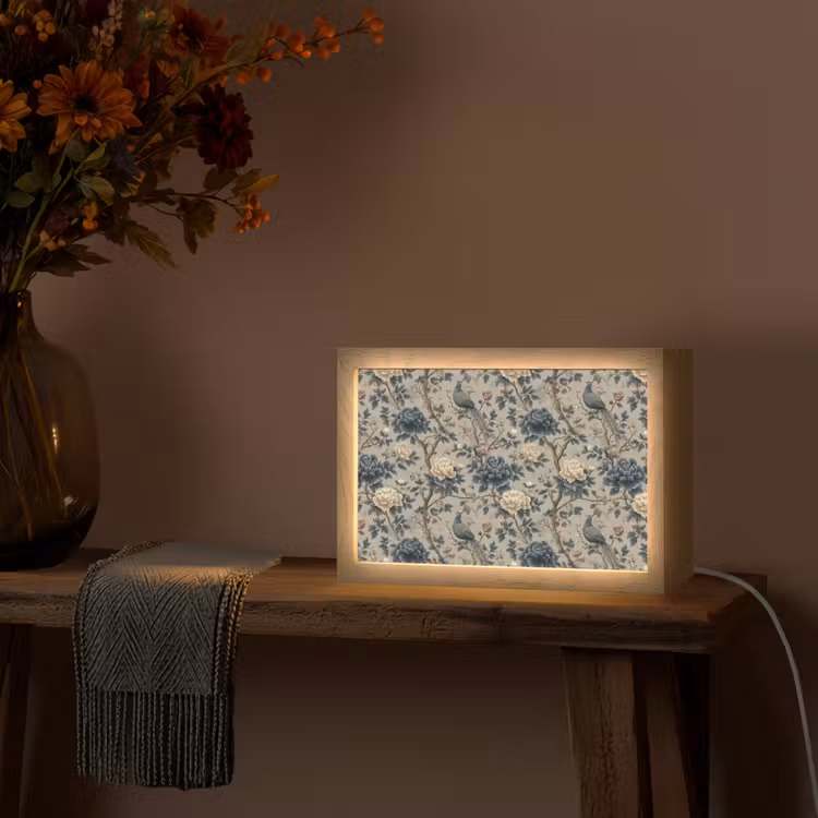 Pauw - Bloemen - Blauw Light Box met kabel (Tafellamp) klein 924 -sfeer4