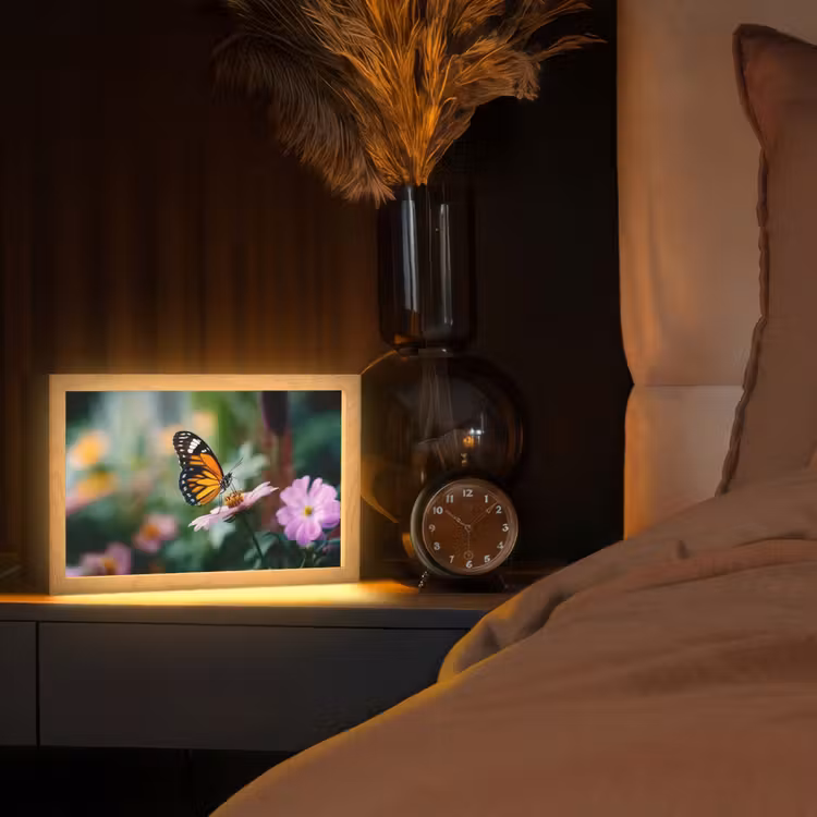 Roze bloemen - Vlinder - Zachte focus Light Box met kabel (Tafellamp) klein -sfeer1