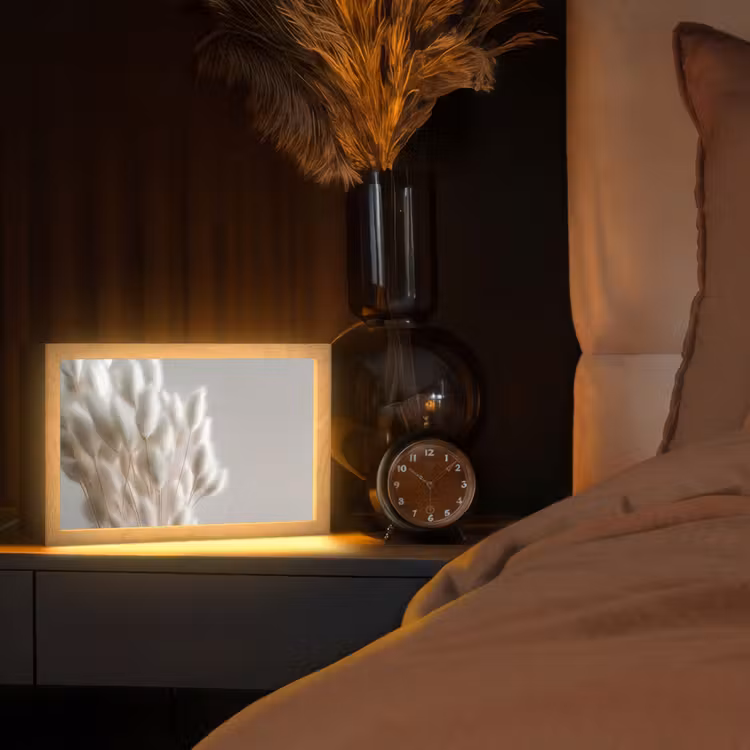 Pluimen - Beige - Minimalistisch Light Box met kabel (Tafellamp) klein -sfeer1