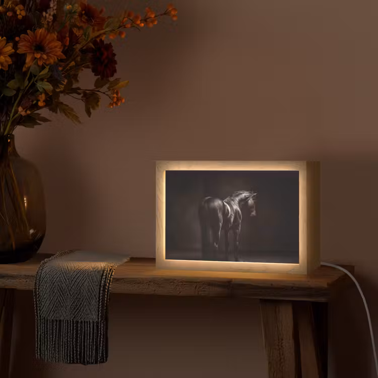 Krachtig - Paard - Donker Light Box met kabel (Tafellamp) klein -sfeer4
