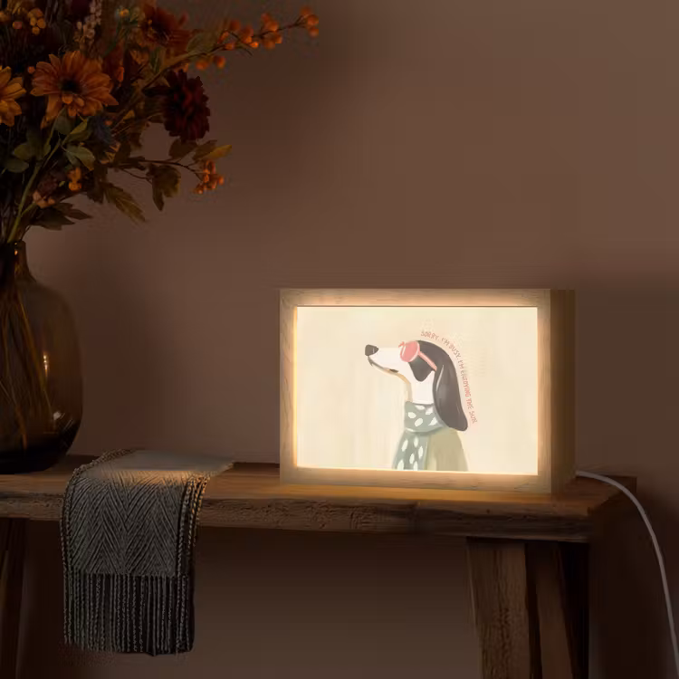 Quote - Hond - Zonnebril Light Box met kabel (Tafellamp) klein -sfeer4