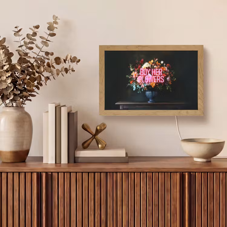 Quote - Bloemen - Vaas - Neon Light Box met kabel (Tafellamp) klein -sfeer2