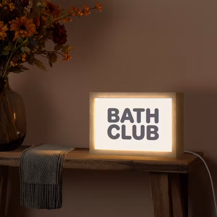 Quote - Grijs - Wit Light Box met kabel (Tafellamp) klein -sfeer4