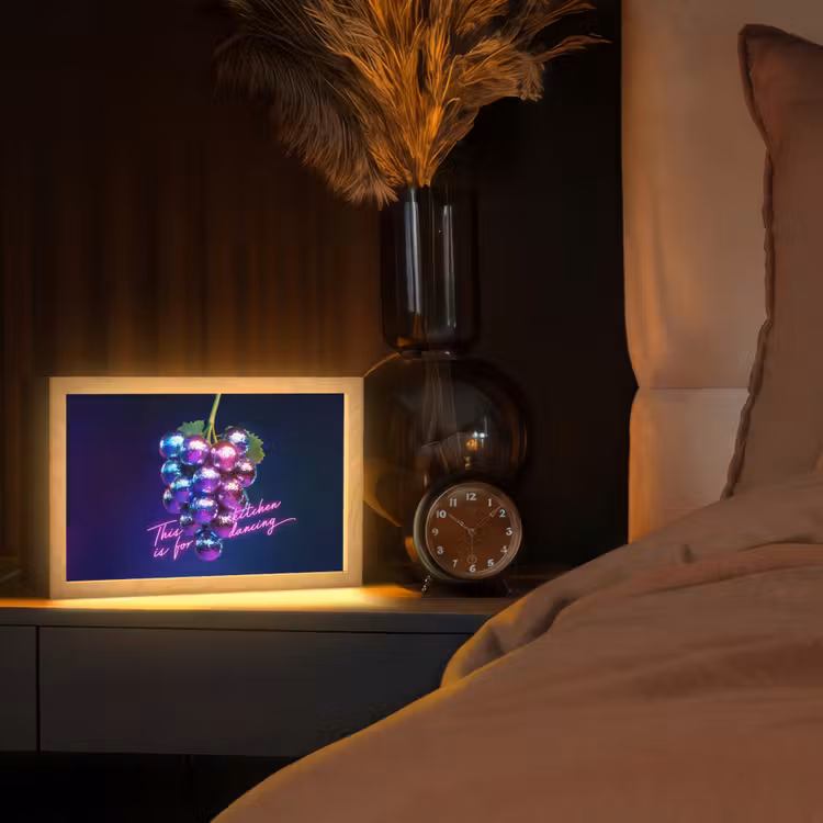 Quote - Neon - Disco - Druiven Light Box met kabel (Tafellamp) klein -sfeer1
