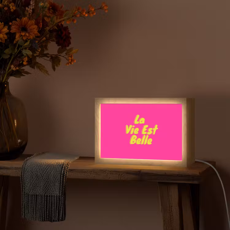 Quote - Retro - Roze Light Box met kabel (Tafellamp) klein -sfeer4