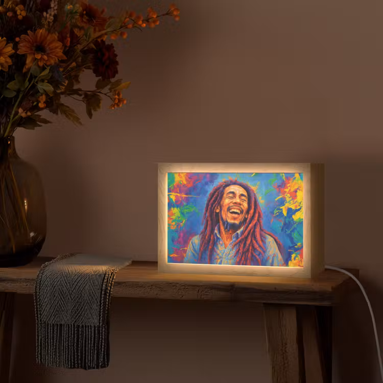 Regenboogkleuren - Man - schilderij Light Box met kabel (Tafellamp) klein -sfeer4