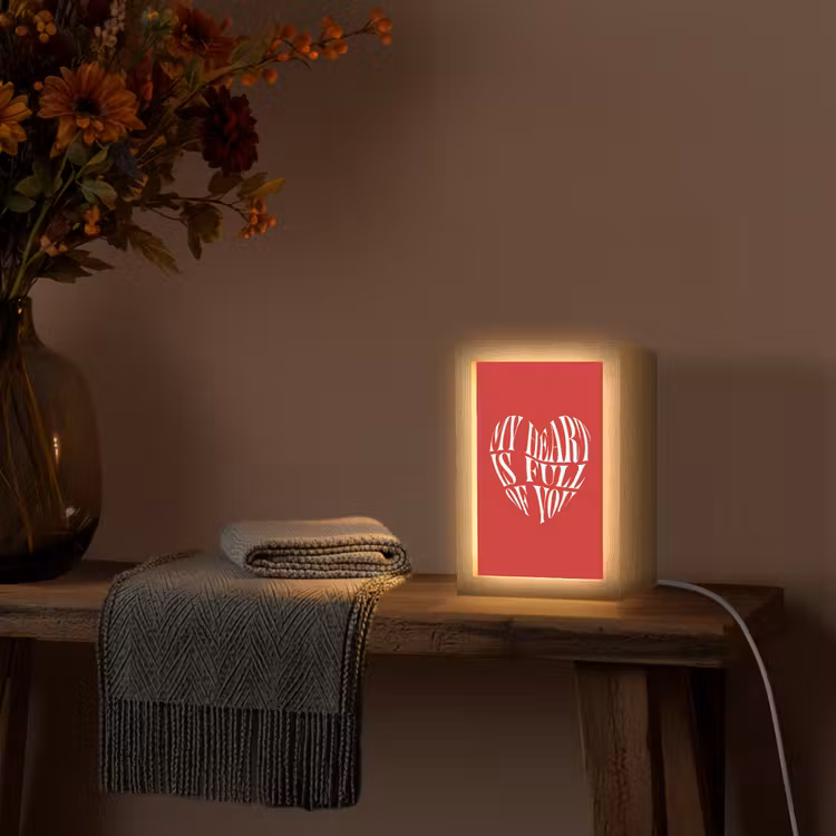 Rood - Hart- Tekst - Valentijn Light Box met kabel (Tafellamp) klein -sfeer4