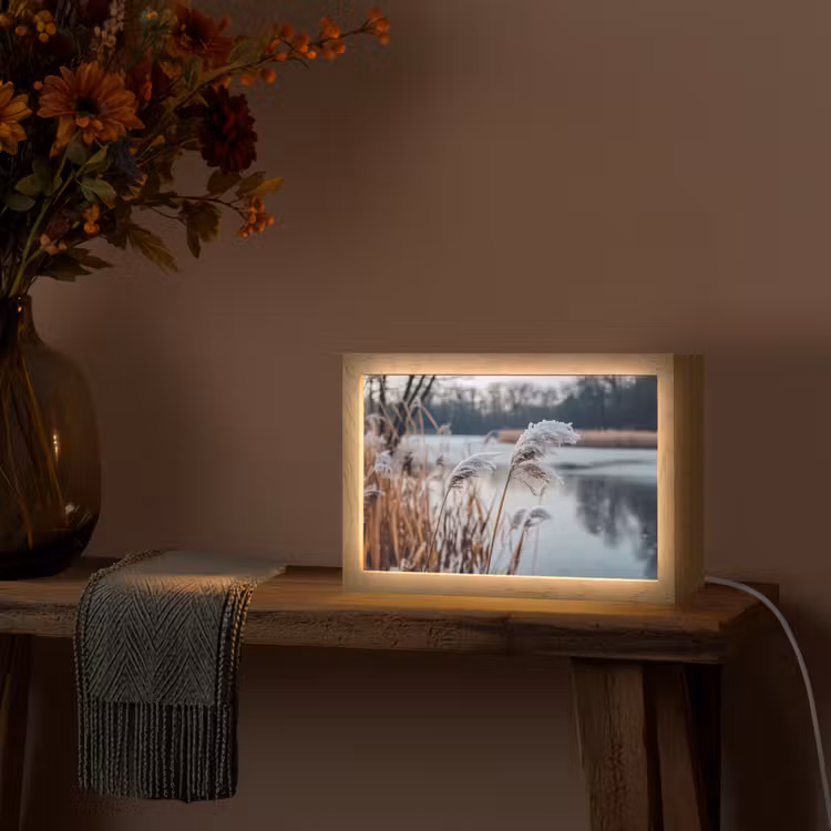 Riet - Gras - Natuur - Winter - Meer Light Box met kabel (Tafellamp) klein -sfeer4