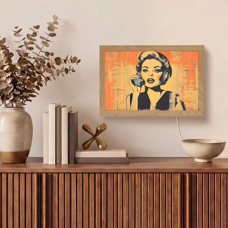 Retro - Vrouw - Koptelefoon - Oranje Light Box met kabel (Tafellamp) klein -sfeer2