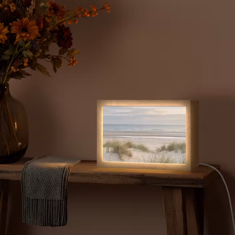 Zandstrand - Bewolkt - Duinen Light Box met kabel (Tafellamp) klein -sfeer4