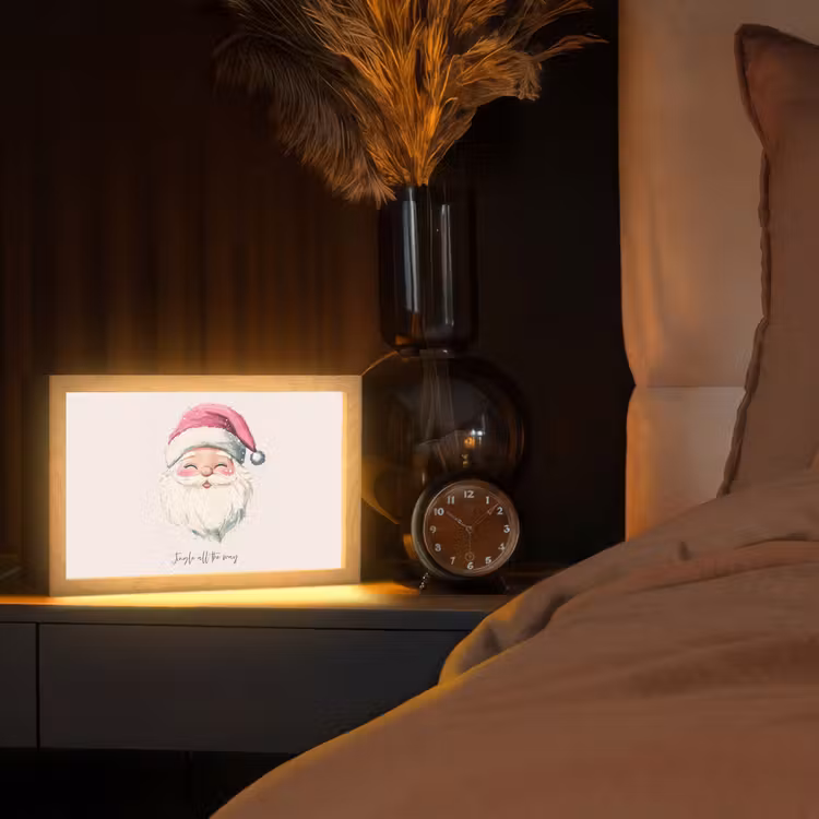 Kerstman - Kerst - Quote - Beige Light Box met kabel (Tafellamp) klein -sfeer1