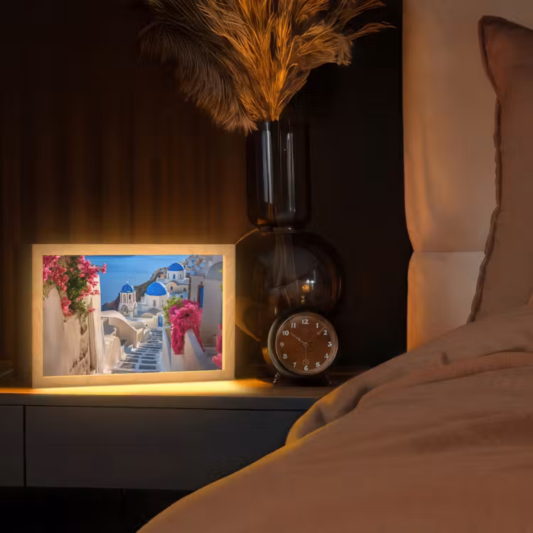 Santorini - Bloemen - Griekenland Light Box met kabel (Tafellamp) klein -sfeer1