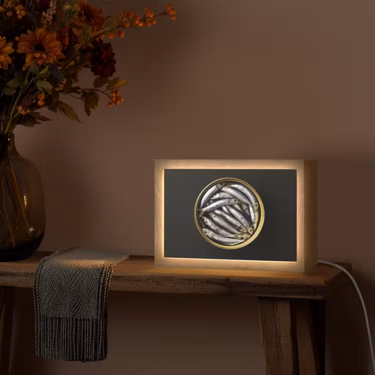 Sardines - Vissen - Rond - Zwart Light Box met kabel (Tafellamp) klein -sfeer4