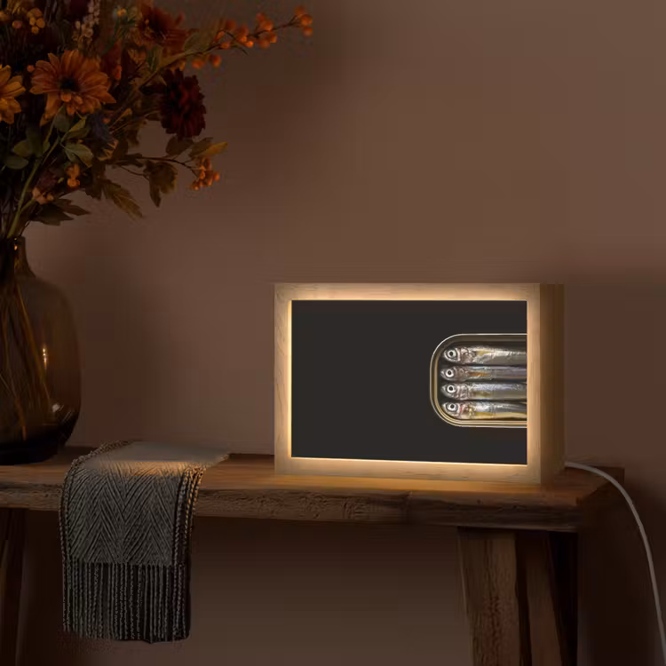 Sardines - Blik - Zwart - Vissen Light Box met kabel (Tafellamp) klein -sfeer4