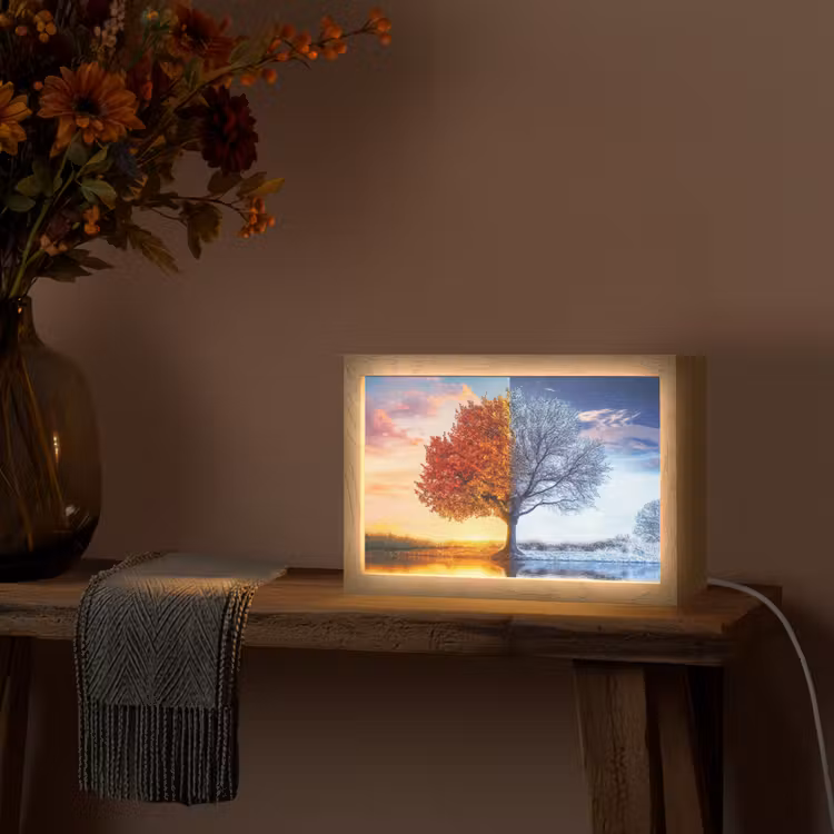 Seizoenen - Kunst - Boom - Herfst - Winter Light Box met kabel (Tafellamp) klein -sfeer4