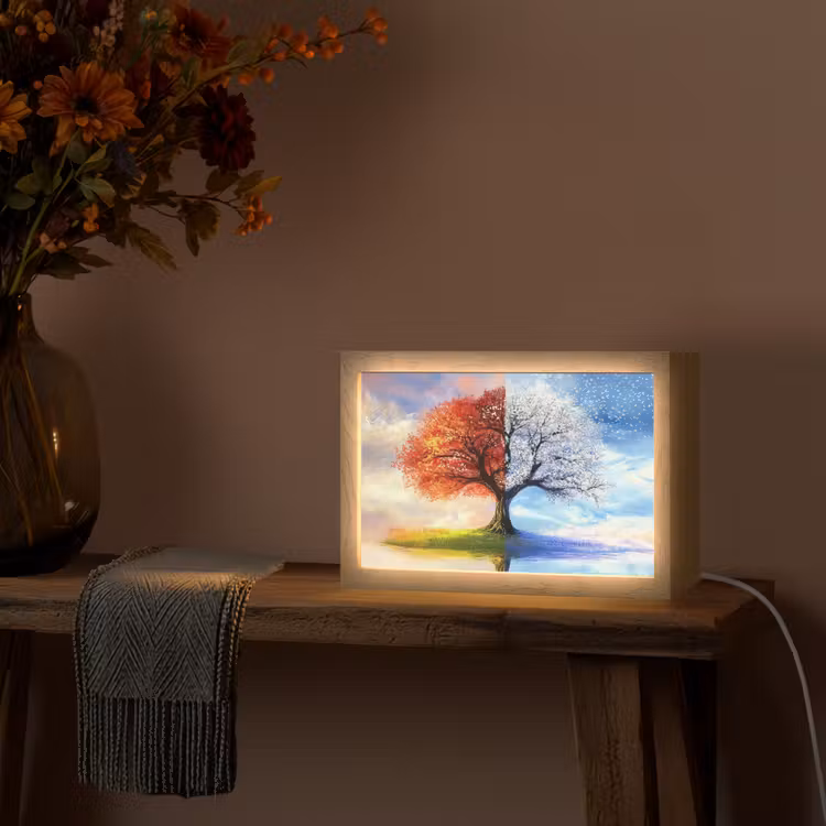 Seizoenen - Kunst - Boom - Winter - Herfst Light Box met kabel (Tafellamp) klein -sfeer4