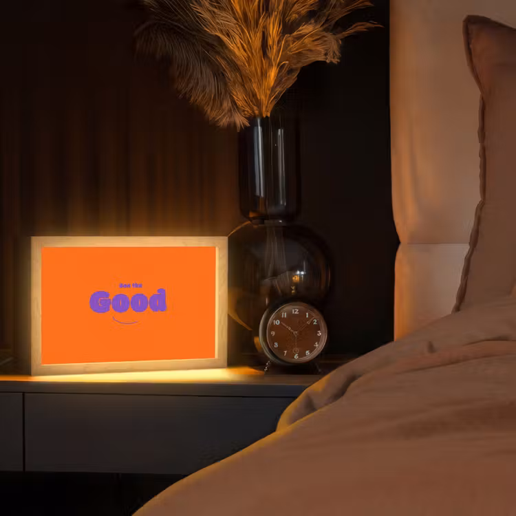 See the good - Paars - Oranje - Smiley Light Box met kabel (Tafellamp) klein -sfeer1