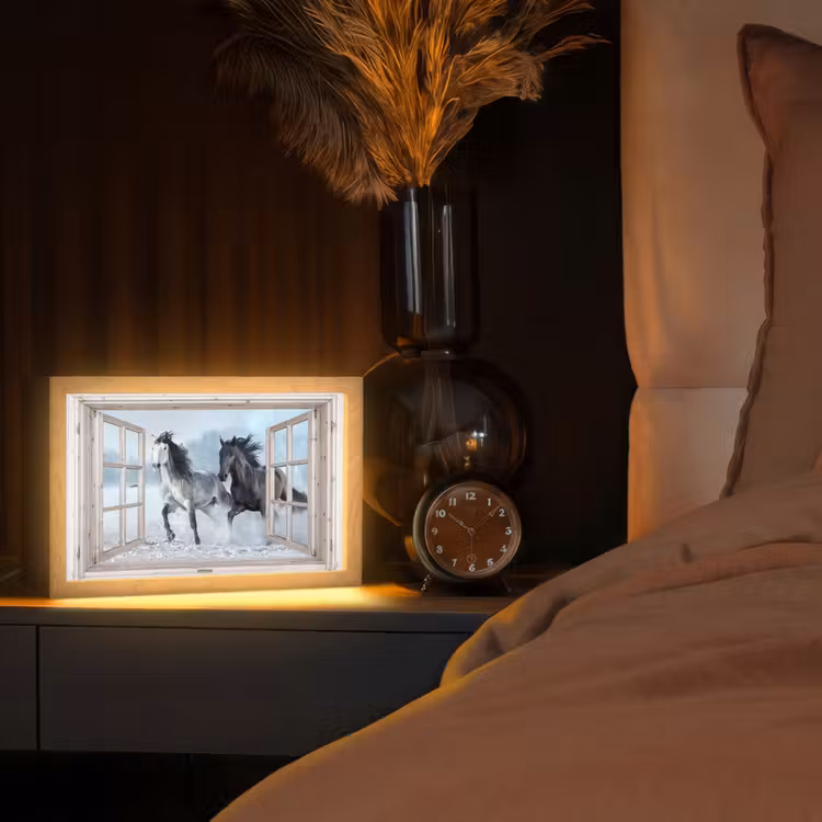 Doorkijk - Paarden - Winter - Dieren - Natuur - Wit Light Box met kabel (Tafellamp) klein -sfeer1