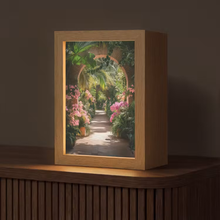 Doorkijk - Tropisch - Bloemen - Natuur Light Box met kabel (Tafellamp) klein -z3d_website