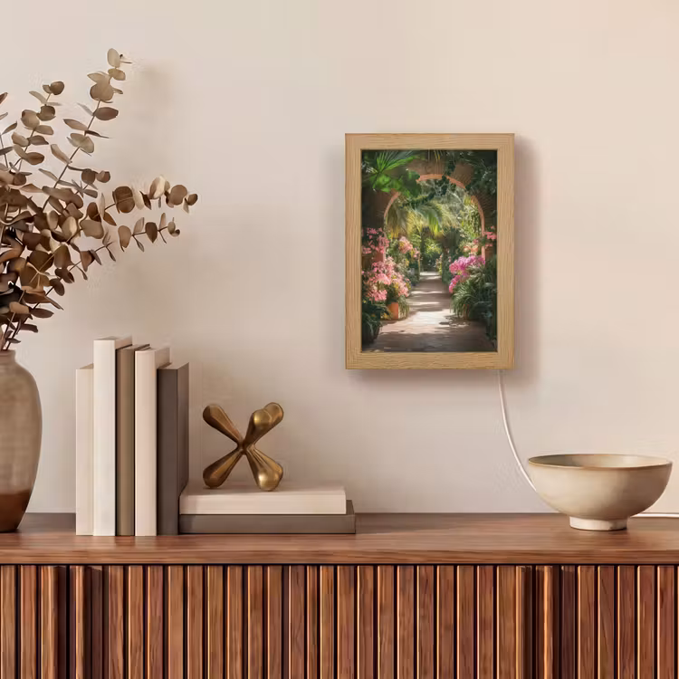 Doorkijk - Tropisch - Bloemen - Natuur Light Box met kabel (Tafellamp) klein -sfeer2