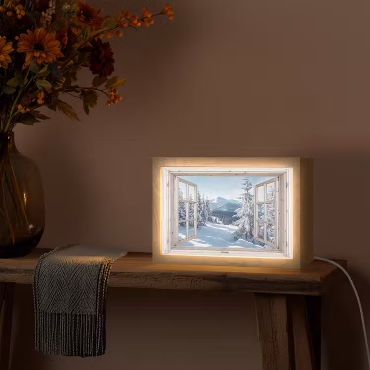 Doorkijk - Winter - Landschap - Natuur - Berg - Bomen - Wit Light Box met kabel (Tafellamp) klein -sfeer4