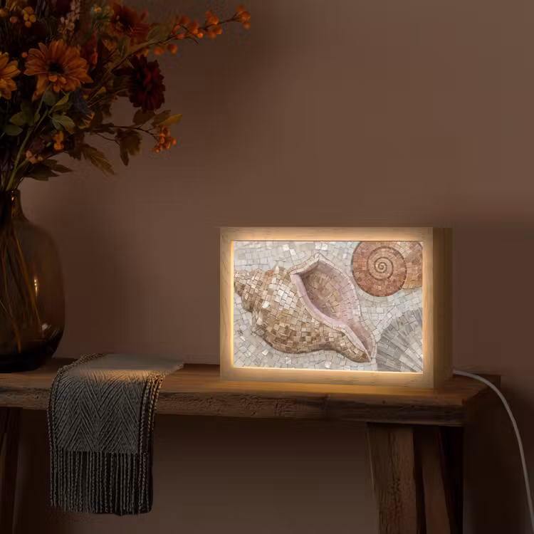 Schelp - Mozaïek - Zee - Beige - Modern Light Box met kabel (Tafellamp) klein -sfeer4