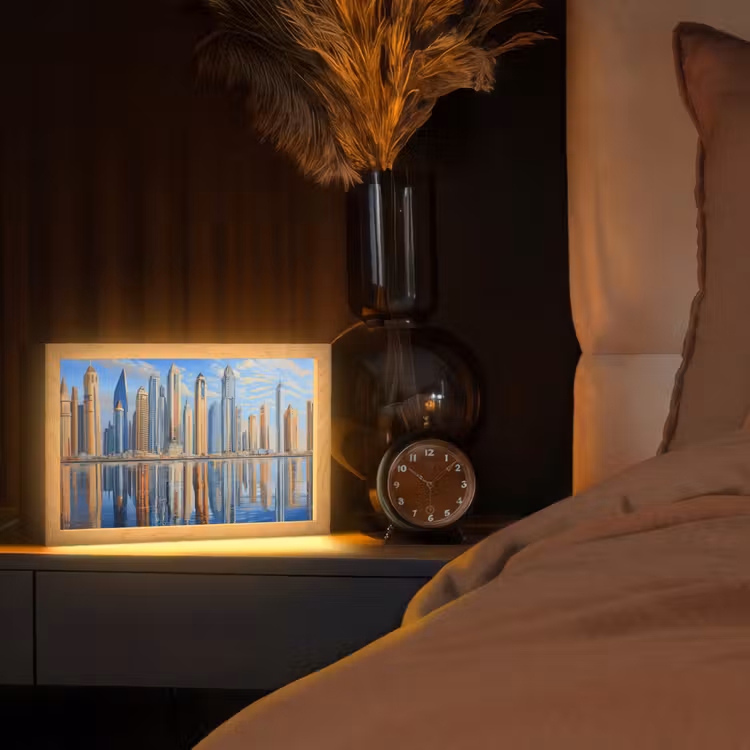 Skyline - Wolkenkrabbers - Water - Blauw Light Box met kabel (Tafellamp) klein -sfeer1