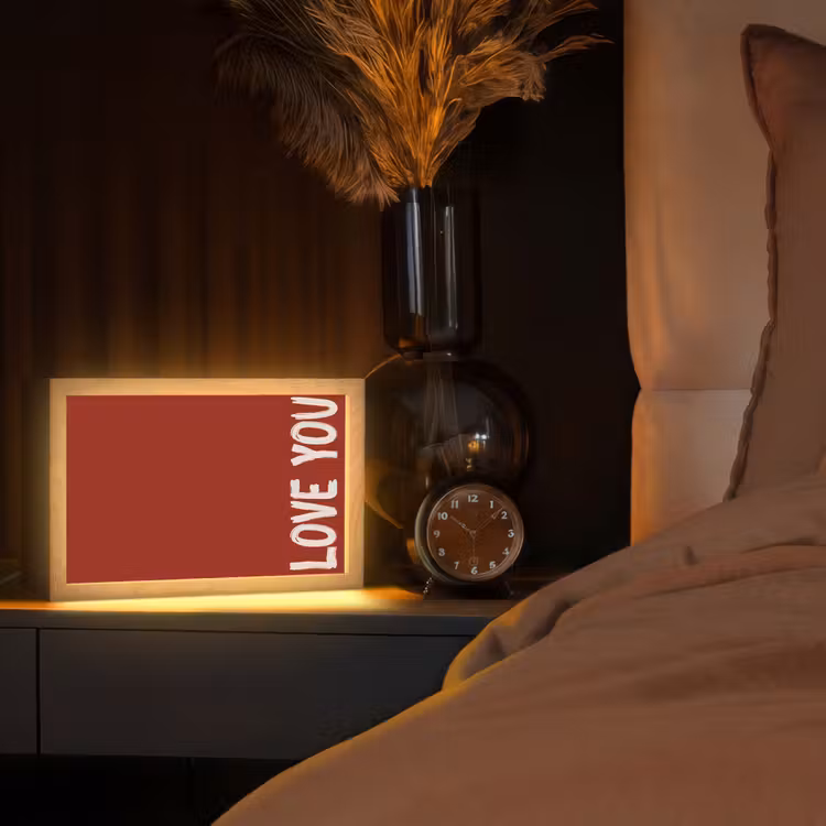 Schuin - Loveyou - Rood Light Box met kabel (Tafellamp) klein -sfeer1