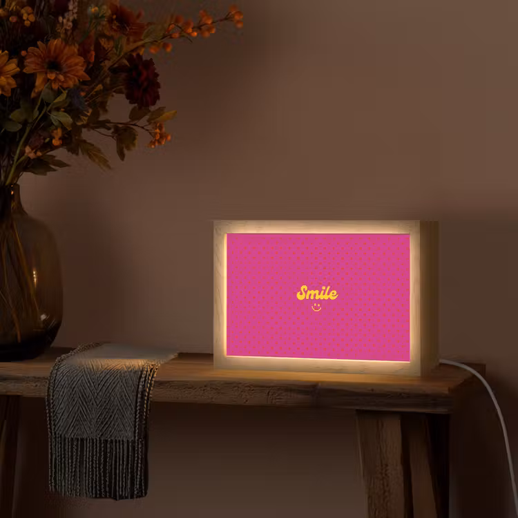 Smile - Stippen - Geel - Smiley - Roze Light Box met kabel (Tafellamp) klein -sfeer4