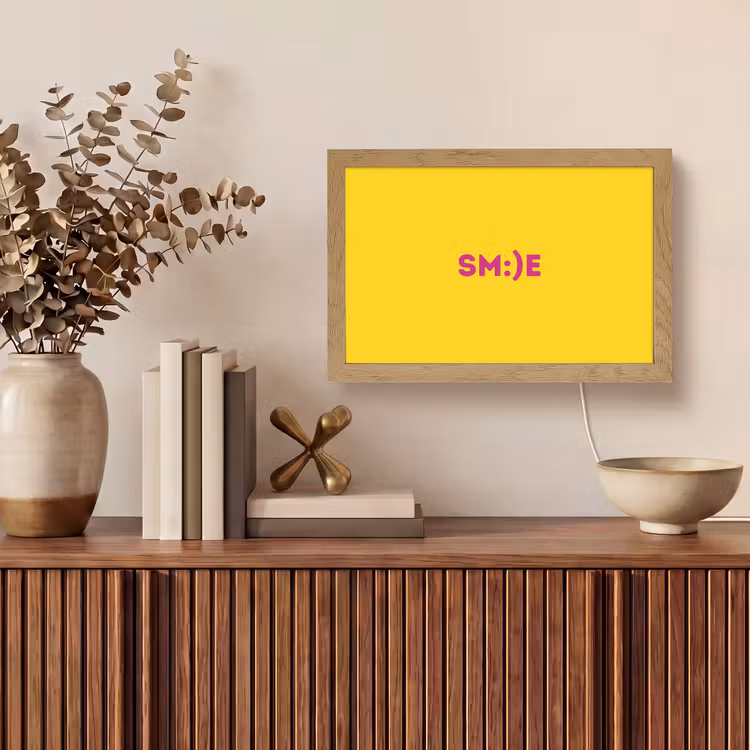 Smile - Roze - Geel Light Box met kabel (Tafellamp) klein -sfeer2
